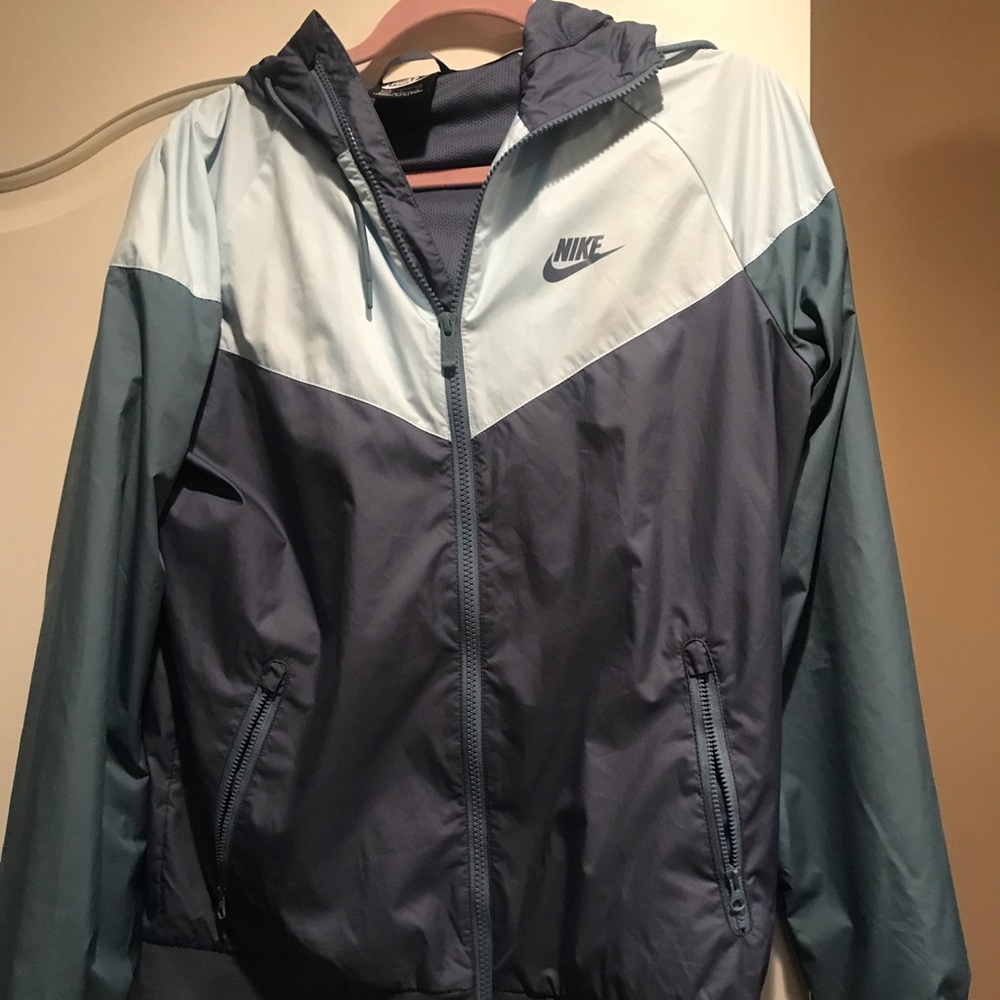 Nike windbreaker